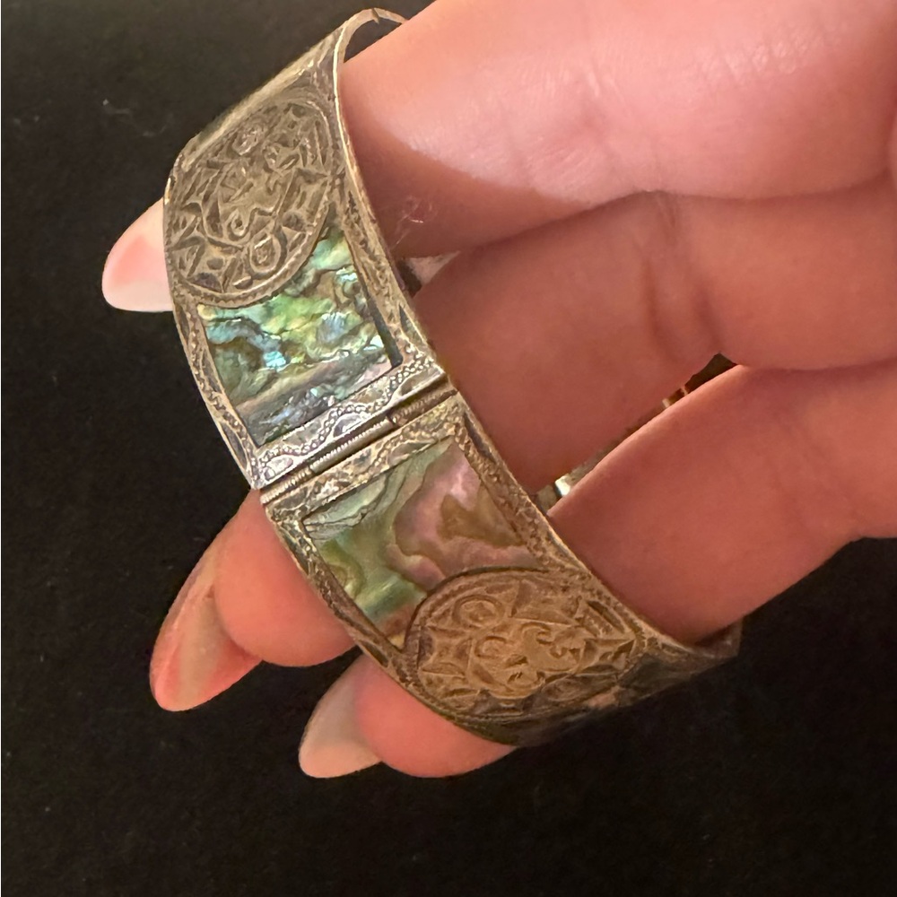 Vintage Abalone and Sterling Mexican Bracelet - Picture 11 of 15